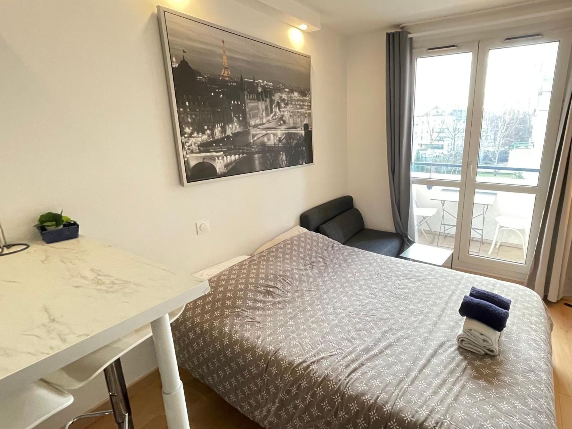 Exclusive Private Apartment By Warilco - Pleyel 25 M2 - A 1 Minute De La Station Metro Carrefour Pleyel Saint-Denis  Esterno foto