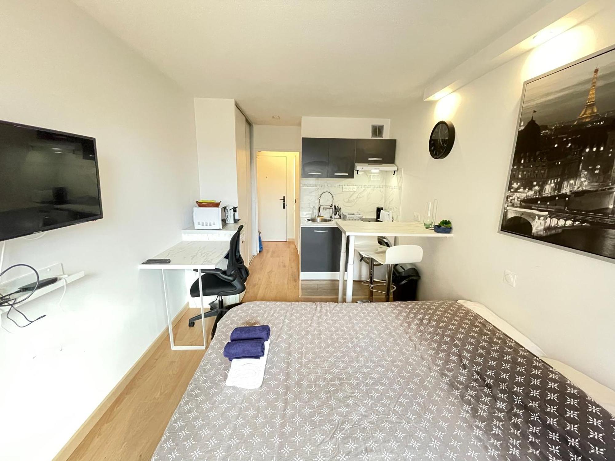 Exclusive Private Apartment By Warilco - Pleyel 25 M2 - A 1 Minute De La Station Metro Carrefour Pleyel Saint-Denis  Esterno foto
